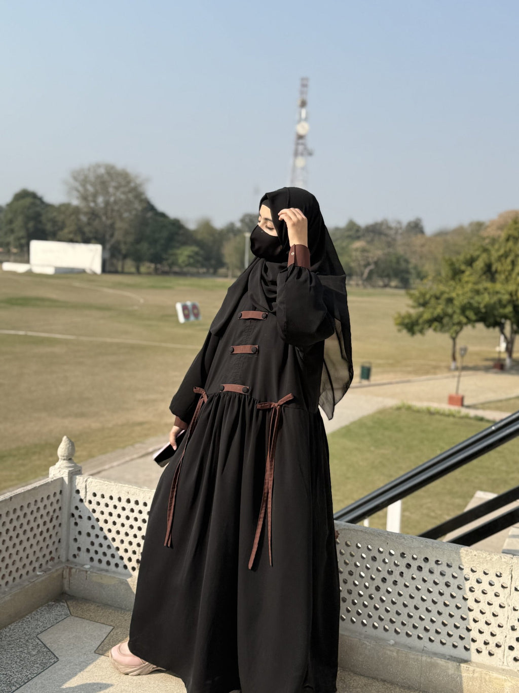 Black & Chocolate Brown Tone Contrast Abaya