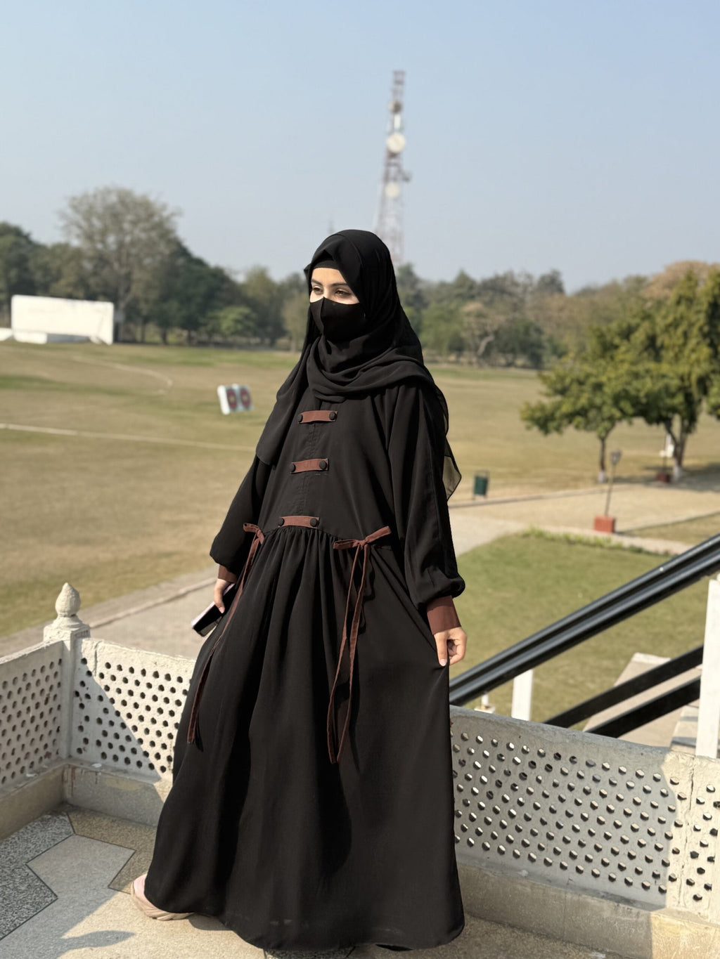 Black & Chocolate Brown Tone Contrast Abaya