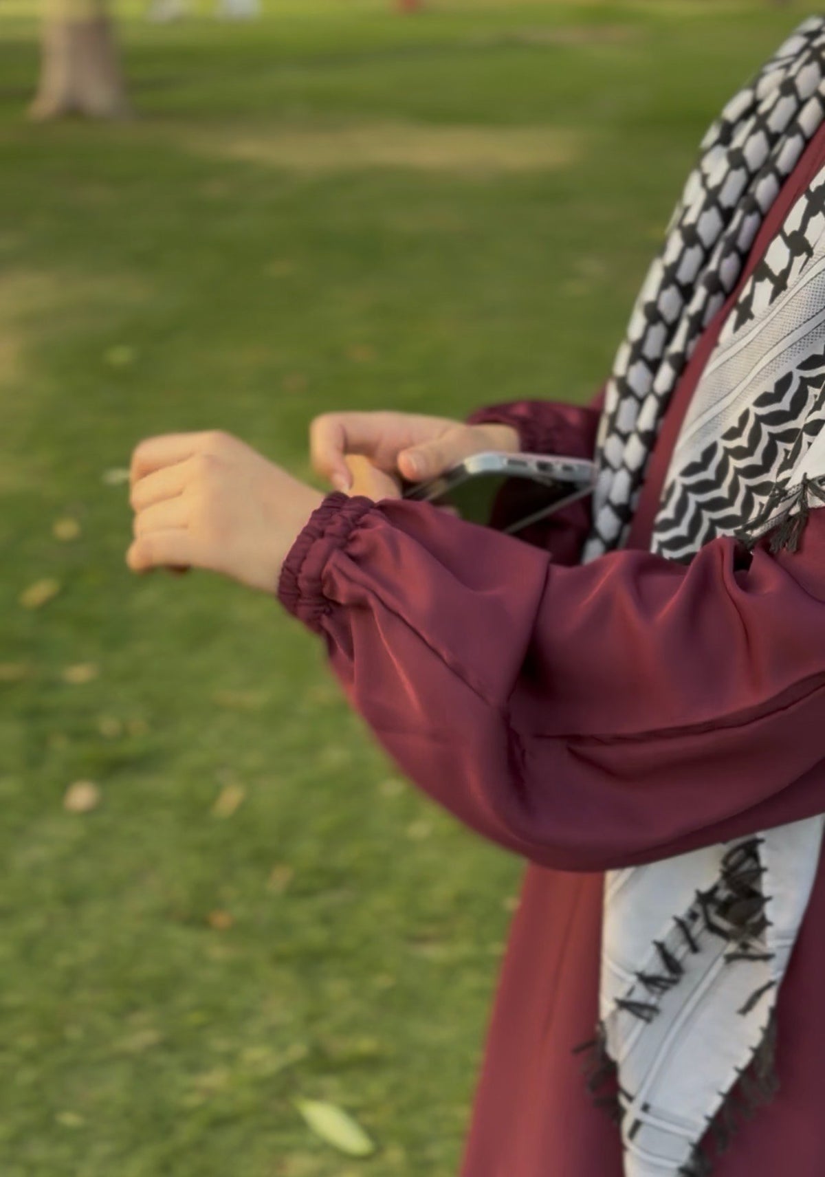 Urban Flow Modern Hoodie Abaya Set with Wide-Leg Trouser