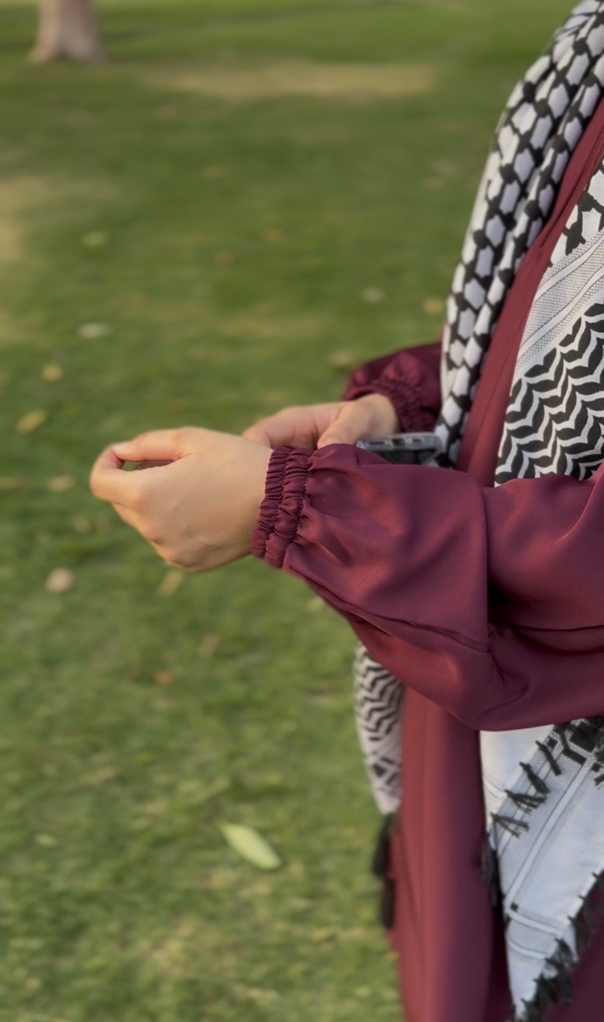 Urban Flow Modern Hoodie Abaya Set with Wide-Leg Trouser