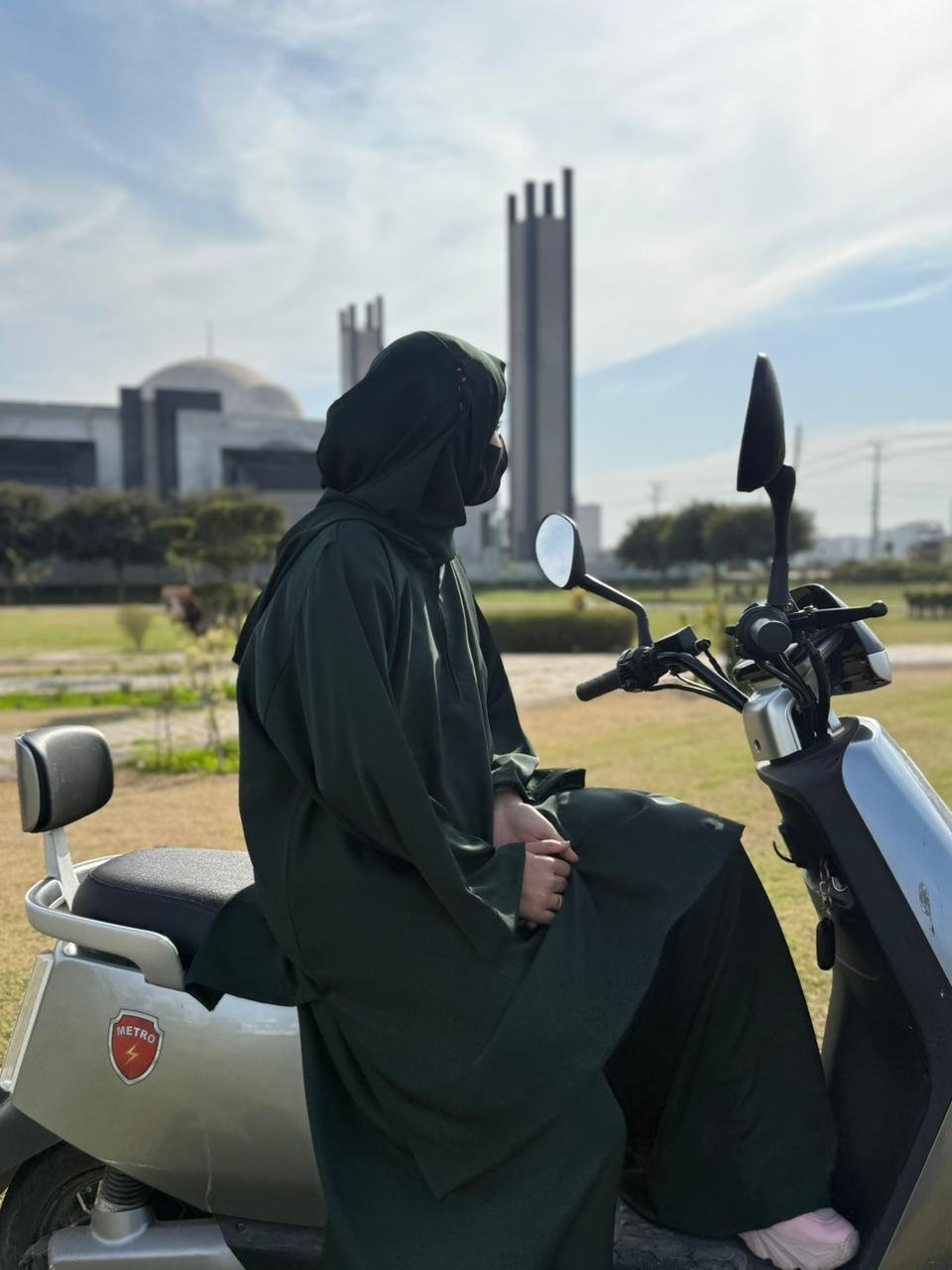 Emerald Rider For Biker Girls