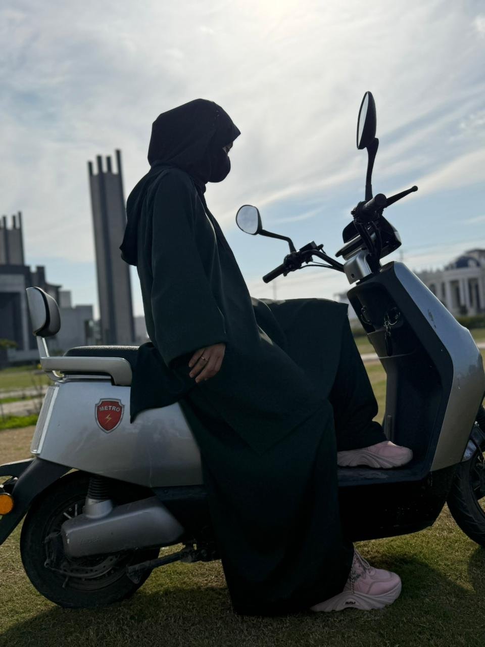 Emerald Rider For Biker Girls