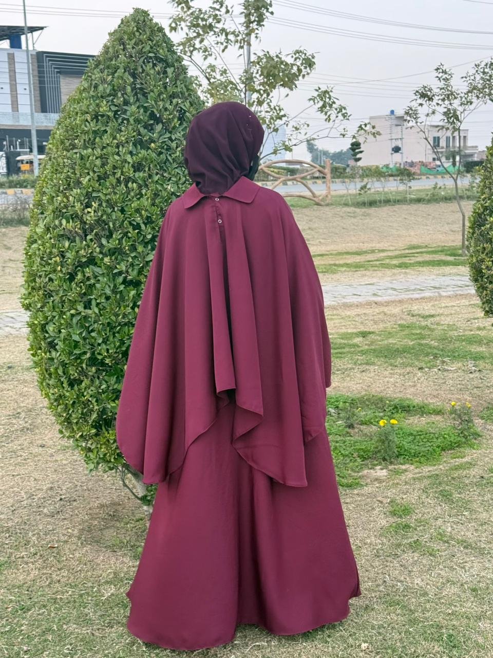 Al-Jouri Premium Maroon Abaya – Soft Nidha Fabric