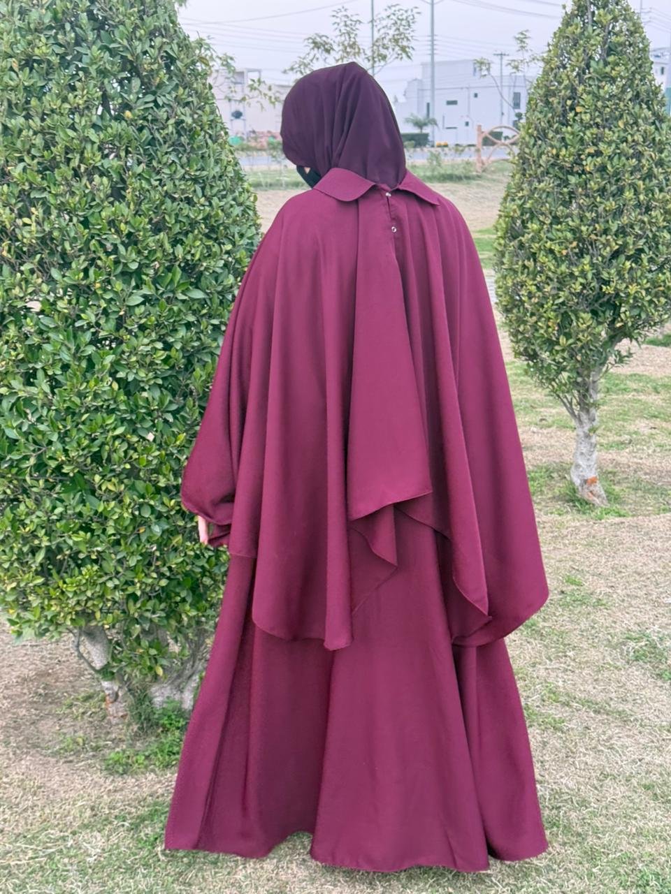 Al-Jouri Premium Maroon Abaya – Soft Nidha Fabric
