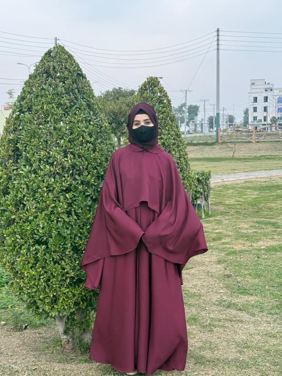 Al-Jouri Premium Maroon Abaya – Soft Nidha Fabric