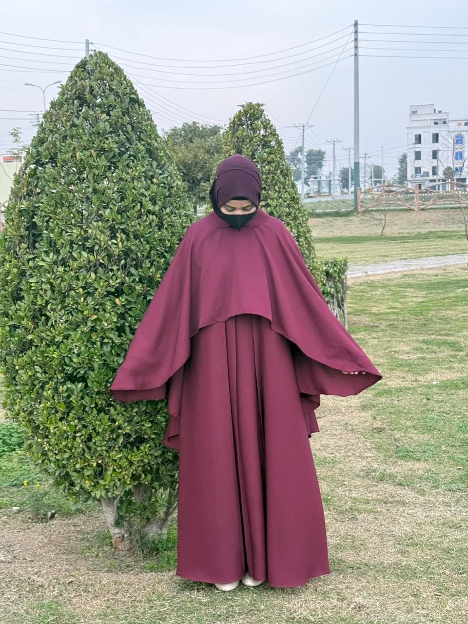 Al-Jouri Premium Maroon Abaya – Soft Nidha Fabric